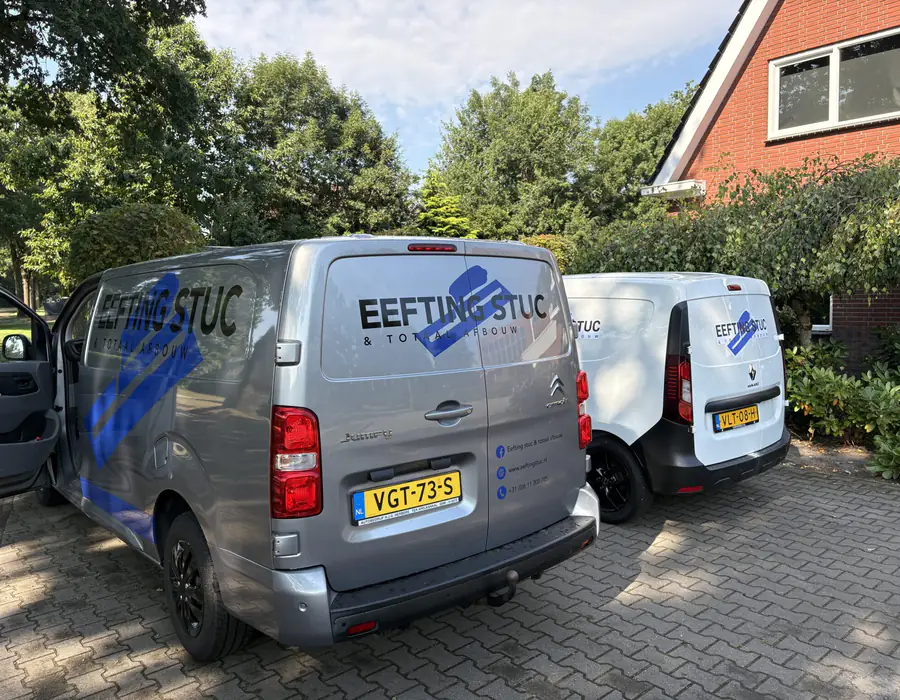 Bedrijfsbussen van Eefting Stuc
